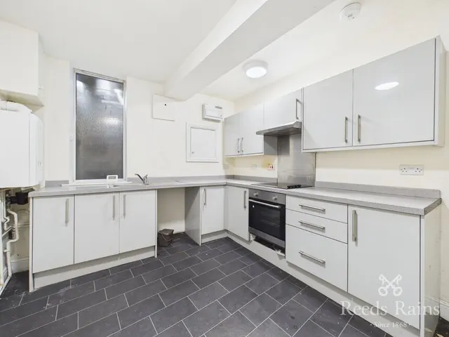 Photo 3 — Ovenden Road Terrace, Halifax, West Yorkshire, HX3