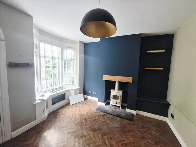 Woodfield Crescent, Kidderminster, DY11, photo 2