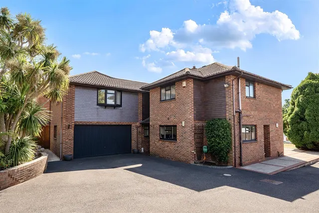Walpole Lane, Swanwick, Hampshire, photo 1