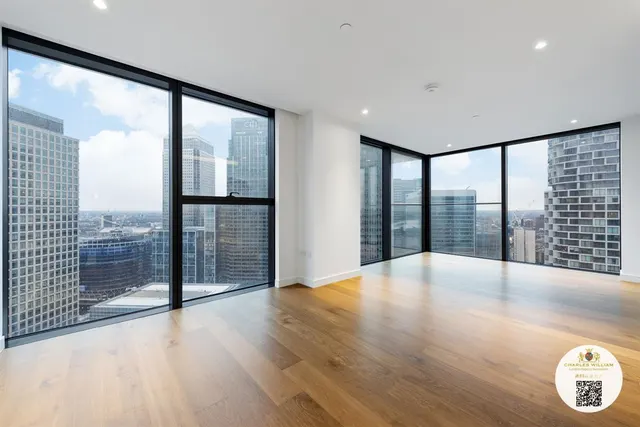 3 bedroom flat — Flat 3209 , Hampton Tower, Marsh Wall, London