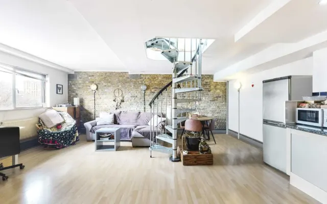 Photo 2 — Orchard Place, London