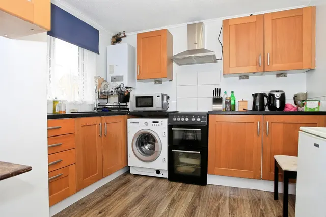 Brancepeth Place, Peterborough, PE2, photo 3