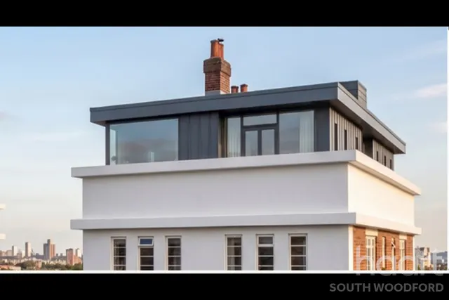 Churchfields, London, E18, photo 3