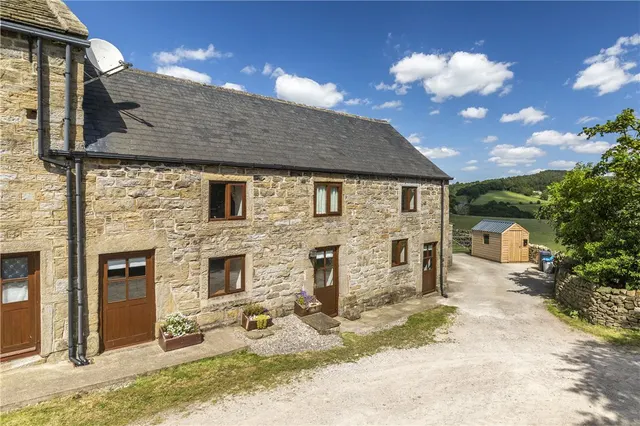 Low Snowdon, Otley, LS21, photo 1