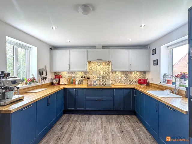 Blackham Road, Hugglescote, LE67, photo 2