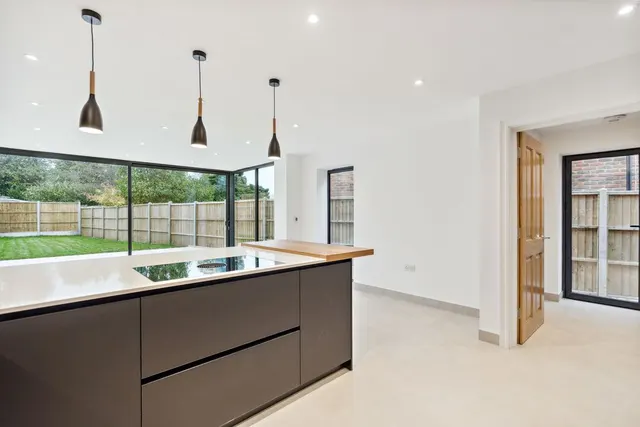 Photo 3 — Gypsy Lane, Marlow SL7 3JT