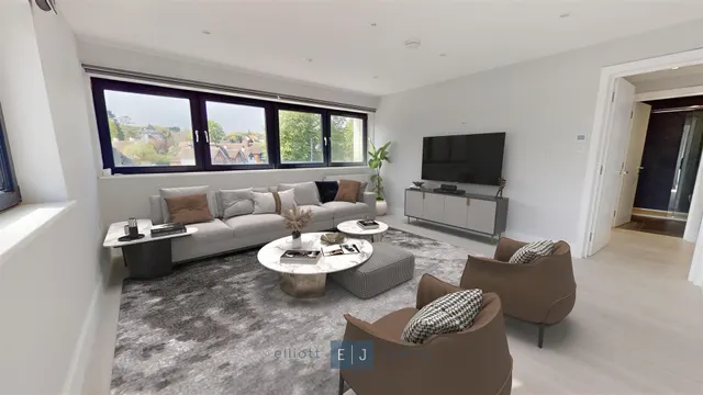 High Road, Loughton, IG10, photo 1