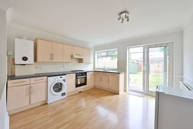 1 bedroom flat — Ground Floor, 23 Kohat Road, London