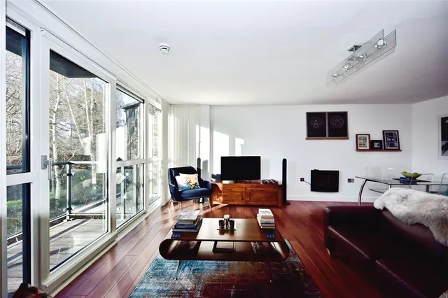 Photo 2 — Sandling Lane, Maidstone, Kent, ME14