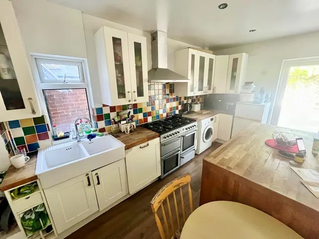Kingsthorpe Grove, Northampton, NN2, photo 2