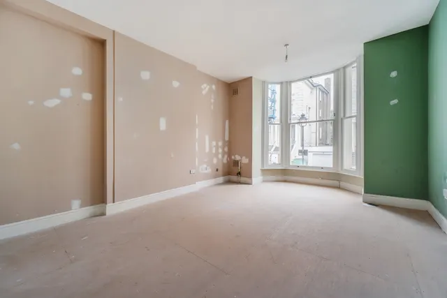 Flat B, 6 Lancaster Grove, London, photo 1