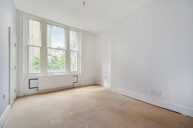 Photo 3 — Flat B, 6 Lancaster Grove, London