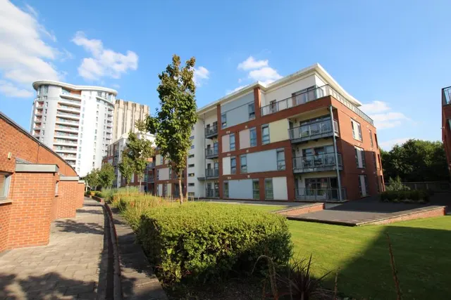 2 bedroom flat, Broad Weir, City Centre, BS1