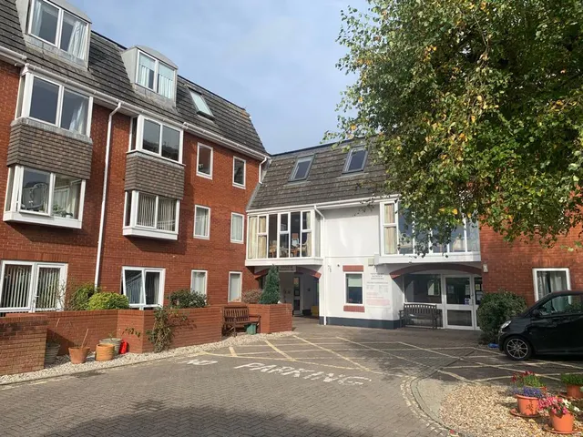 Bartholomew Street West, Exeter, photo 1