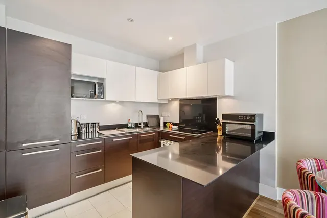 Juniper Drive, London, SW18, photo 3