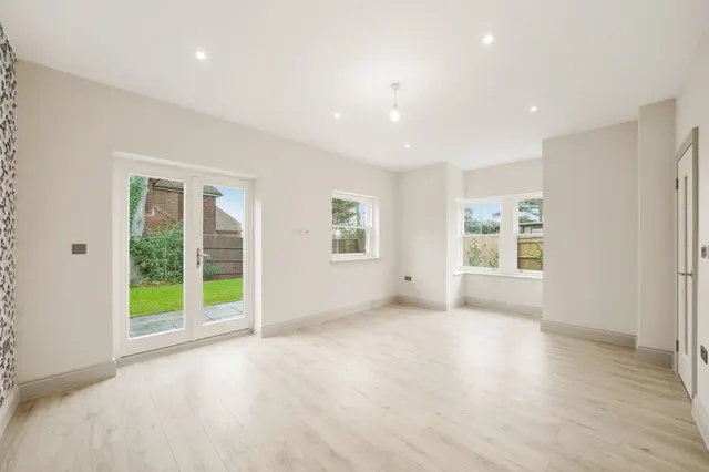 Photo 2 — Riefield Road, Eltham, London, SE9 2QA
