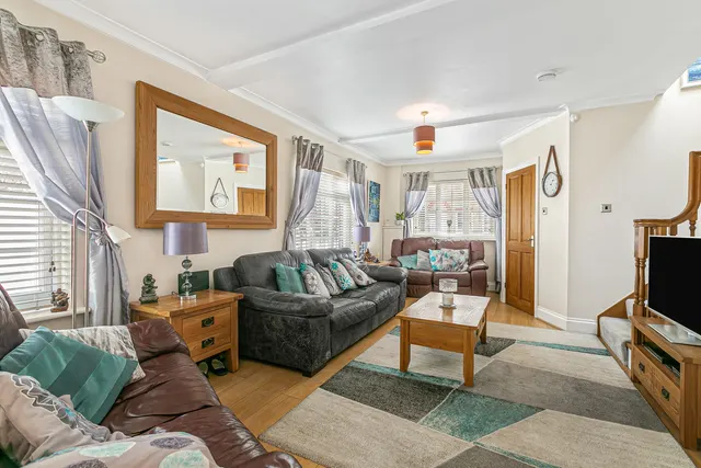 Rusham Road, Egham, TW20, photo 2