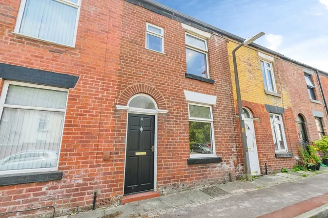 Coop Street, Bolton, BL1, photo 1