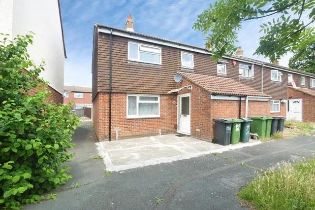 Ash Close, Eastbourne, photo 1