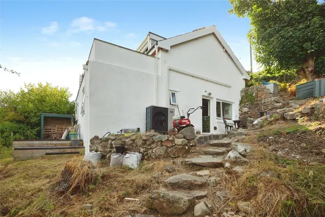 Clynnogfawr, Caernarfon, LL54, photo 1