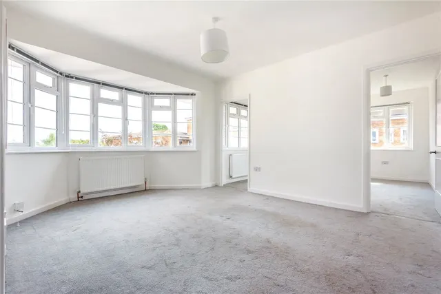 Photo 2 — Walpole Court, Twickenham, TW2 5QH