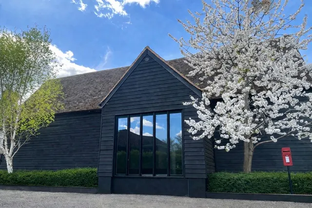 3 bedroom house — Pembridge Gardens, Bragbury End, SG2