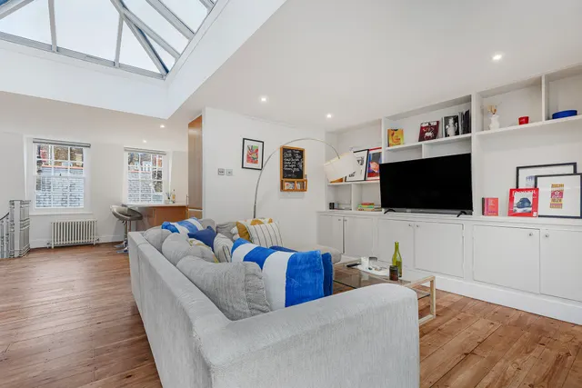 Photo 3 — Ledbury Mews North, Notting Hill, London