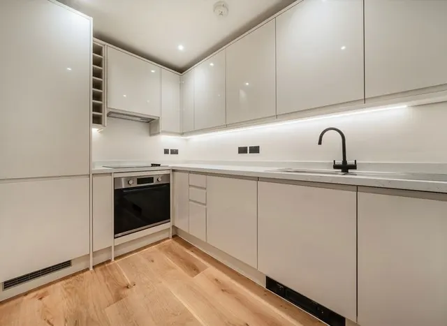 King Street, Hammersmith, W6, photo 3