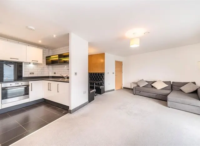 Fairthorn Road, Charlton, SE7, photo 3