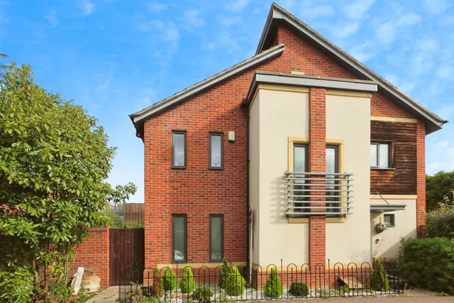 Hawksbill Way, Peterborough, PE2, photo 2