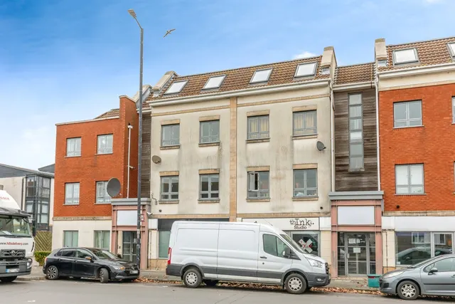 Avonmouth Road, Bristol, photo 1