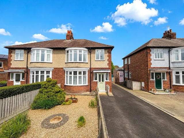 Boroughbridge Road, Northallerton, North Yorkshire, DL7, photo 1