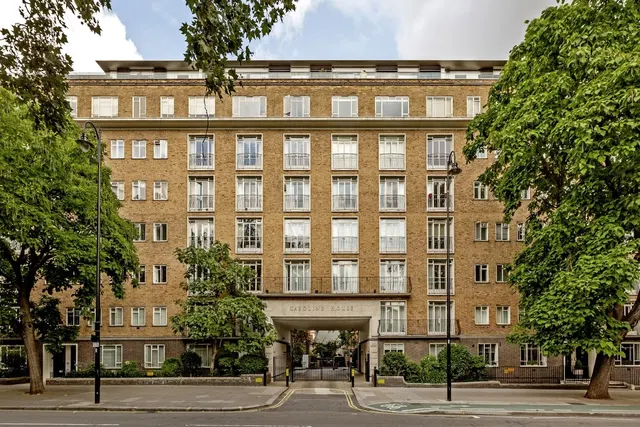 Photo 2 — Bayswater Road, Bayswater, London, W2