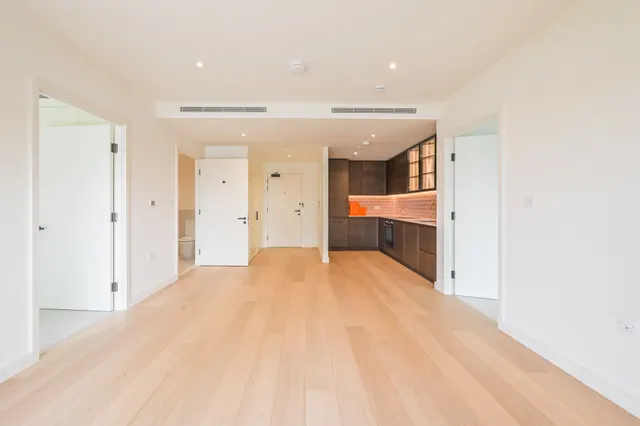 Photo 2 — 43 Abram Building, 7 Riverscape Walk, London