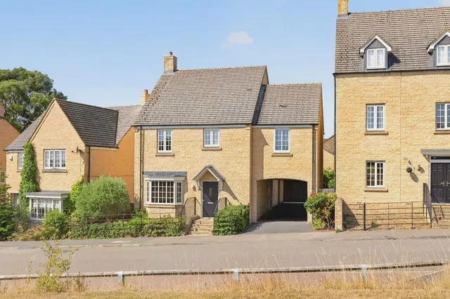 Oak Lane, Kings Cliffe, PE8, photo 1