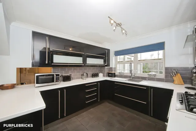 Furze Close, Bridgwater, TA6, photo 2