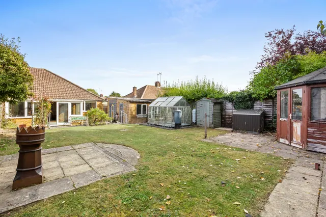 Thornton Crescent, Wendover, HP22, photo 2