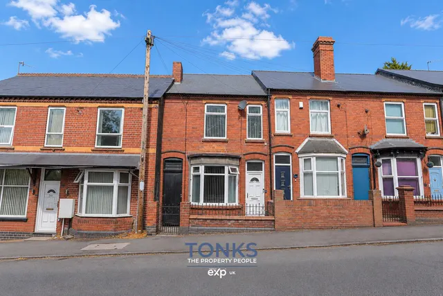 Gorsty Hill Road, Rowley Regis, B65, photo 1