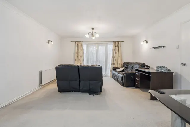Derby House, Pinner, HA5, photo 3
