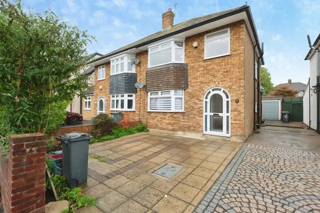 Whitton Dene, Hounslow, TW3, photo 3