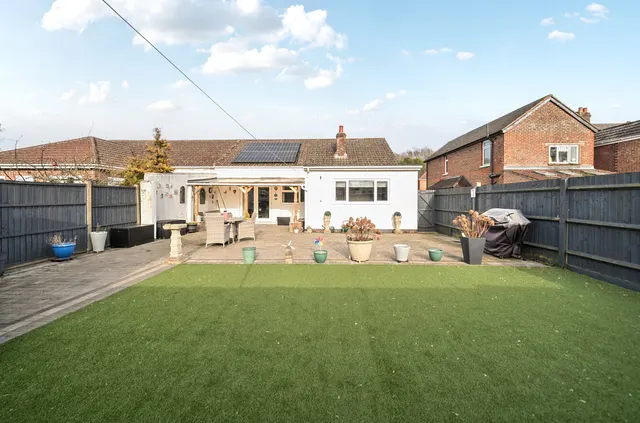 Paxton Road, Fareham, PO14, photo 1