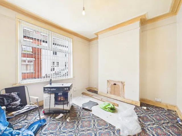 Photo 2 — Rostherne Street, Salford, Greater Manchester, M6 5GU