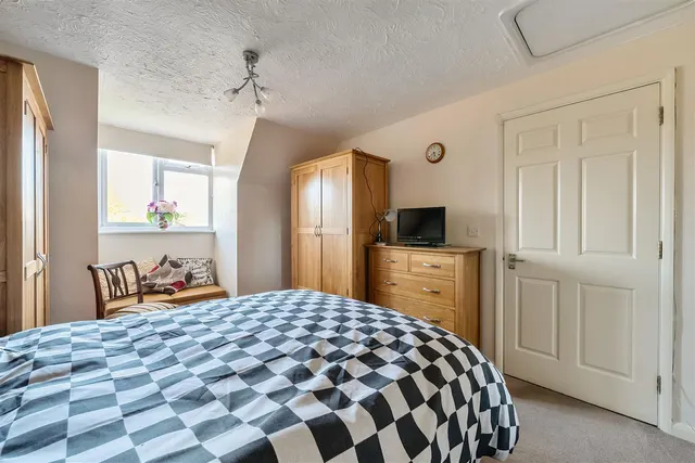 Junction Road, Romford, RM1, photo 3