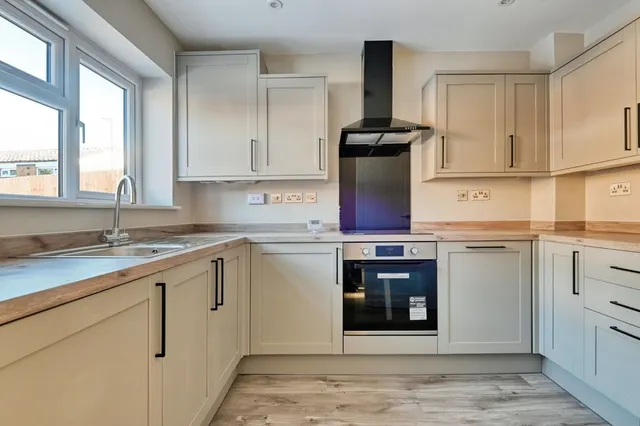 Brookdale Grove, Sheldon, B26, photo 2
