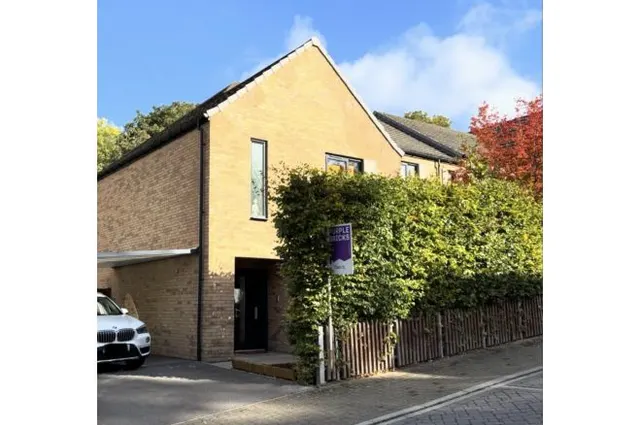 Park Spring Grove, Sheffield, S2, photo 1