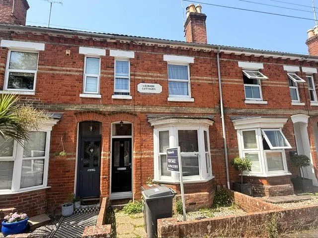 Photo 2 — Linden Road, Romsey, Hampshire, SO51