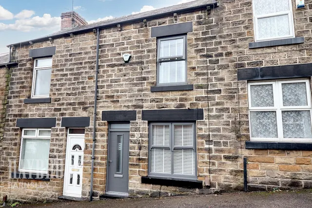 Oakwell Terrace, Barnsley, photo 1