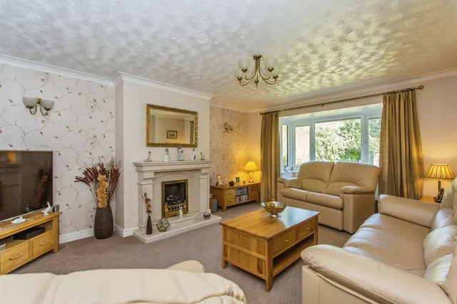Preston Road, Clayton-le-Woods, PR6, photo 2