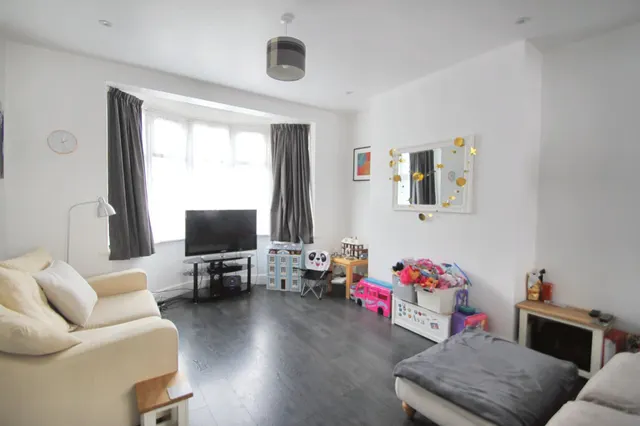 Forest Drive, Woodford Green, IG8, photo 2