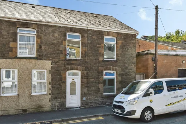 Church Street, Swansea, SA8, photo 1